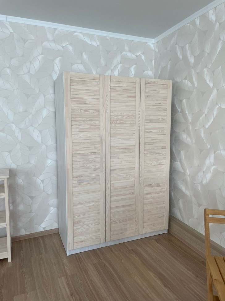 Шкаф "Оливер" 3-х створчатый